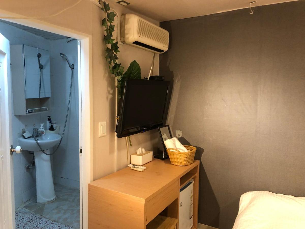 Chris Hostel Seoul Eksteriør bilde